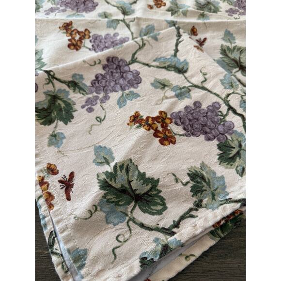 Waverly Garden Room Grapevine Napkins Set of 4 - Picture 2 of 4